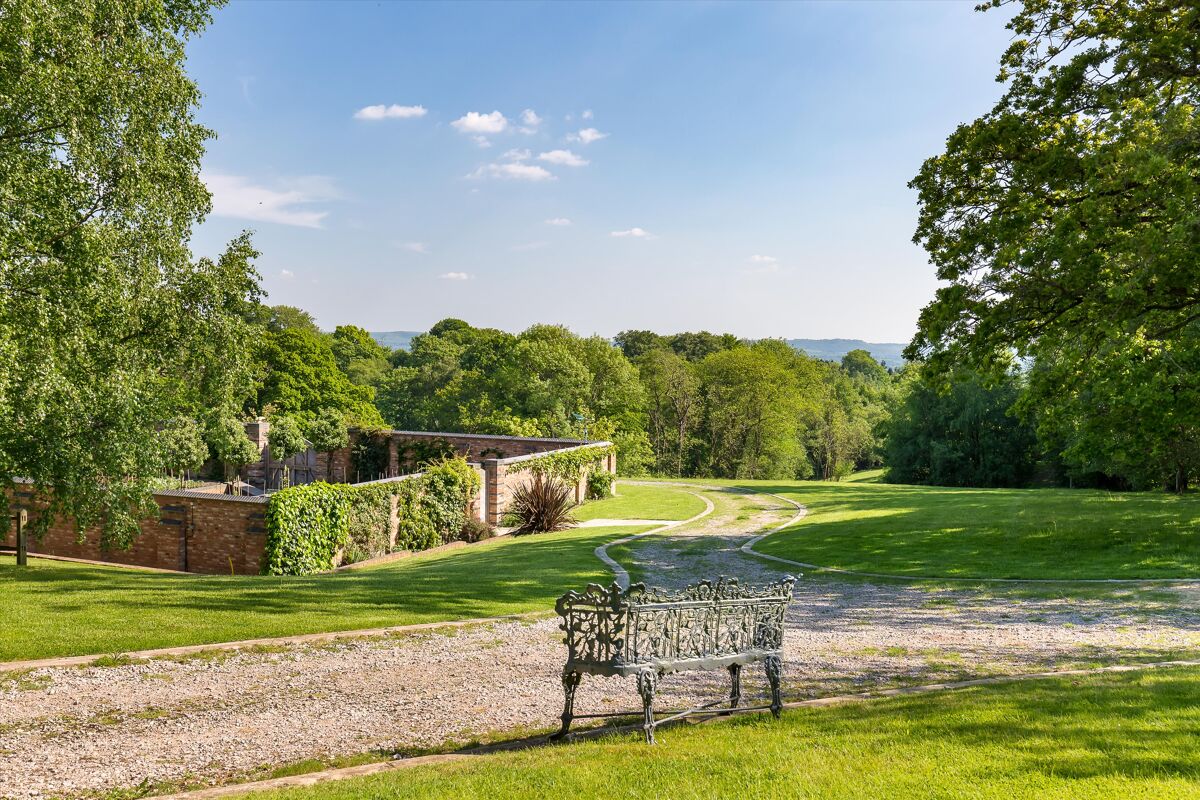 house for sale in Pickwell Lane, Bolney, Haywards Heath, West Sussex, RH17 CHO200023 Knight