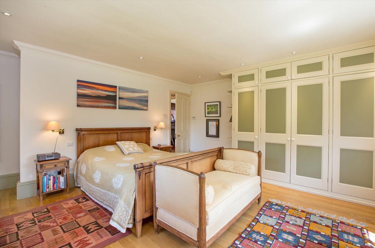 house for sale in Holdfast Lane, Haslemere, Surrey, GU27 CHO200024