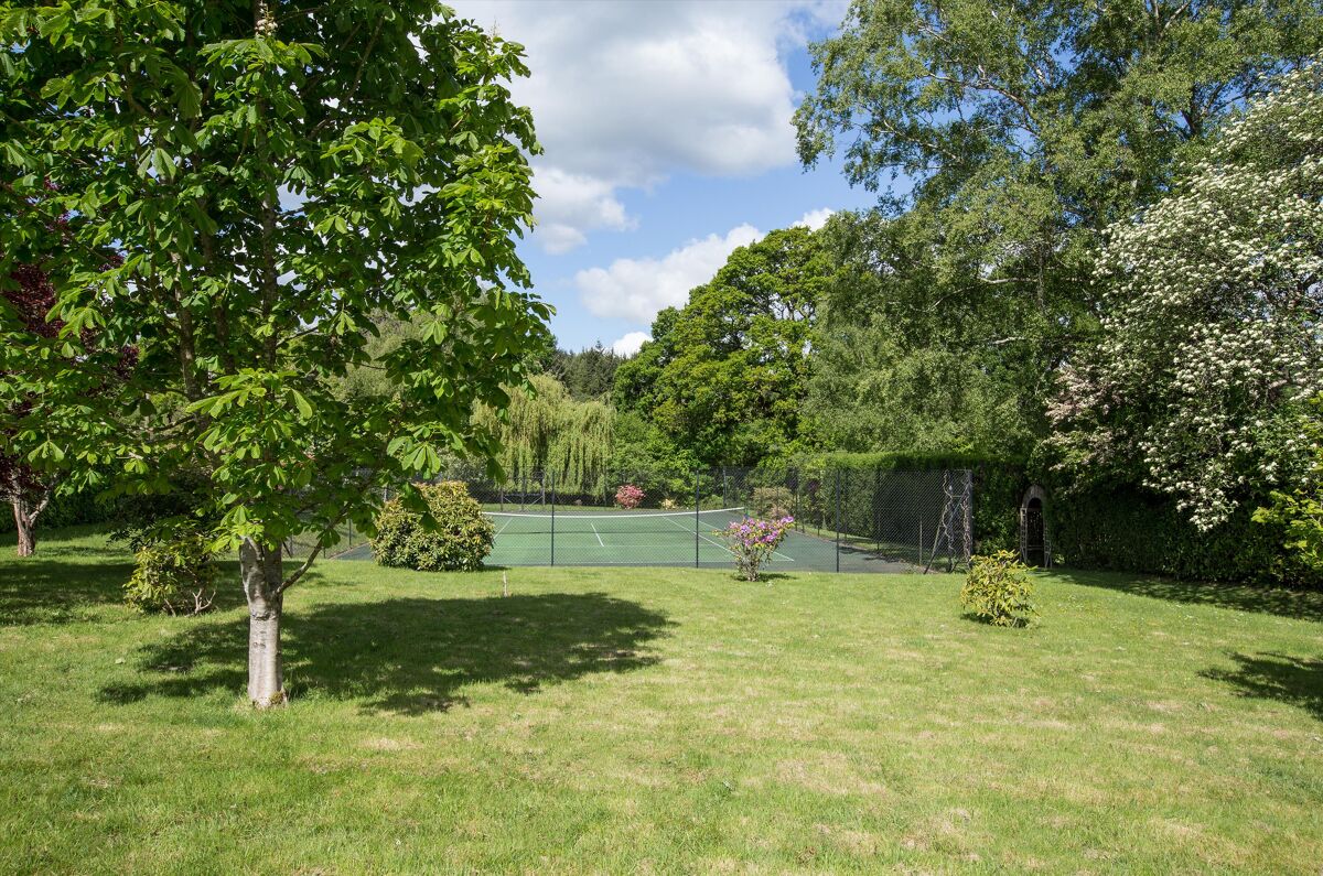 house for sale in Holdfast Lane, Haslemere, Surrey, GU27 CHO200024