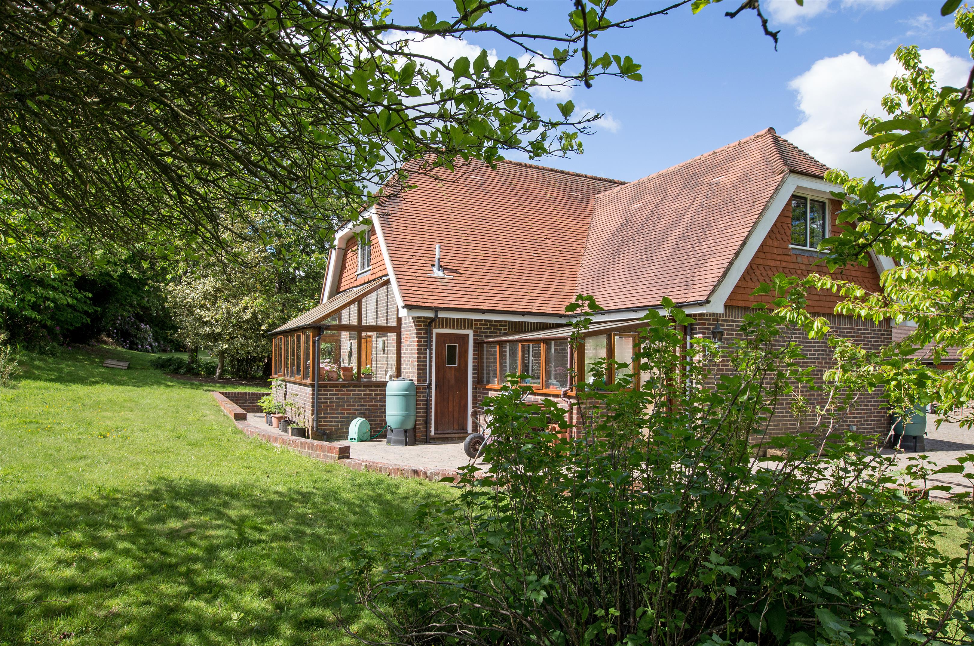 house for sale in Holdfast Lane, Haslemere, Surrey, GU27 CHO200024