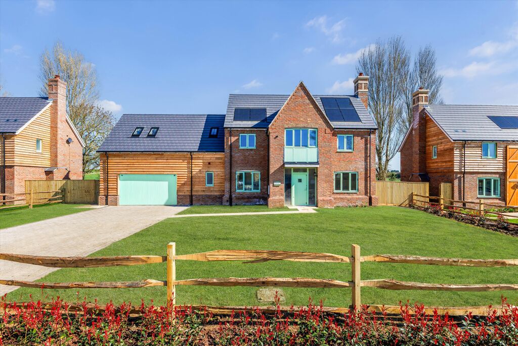 Image of Spine Road West, Ashton Keynes, Wiltshire, SN6.