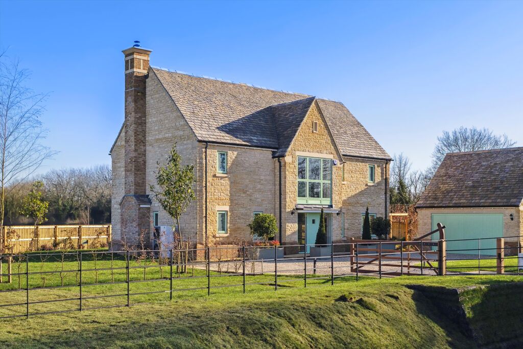 Image of King's Water, Ashton Keynes, Cirencester, SN6.