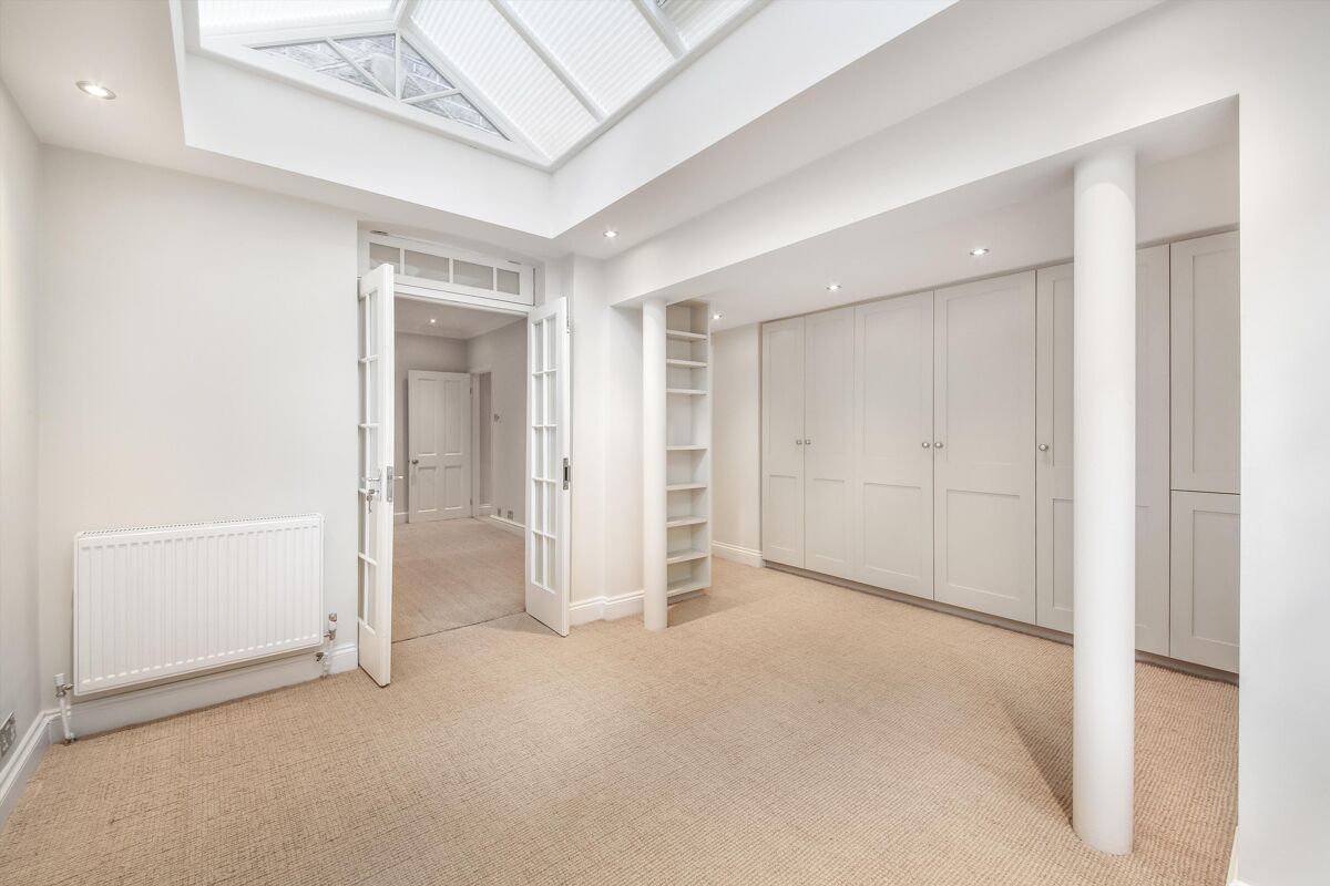 flat to rent in Redcliffe Road, Chelsea, London, SW10 CHQ012012275