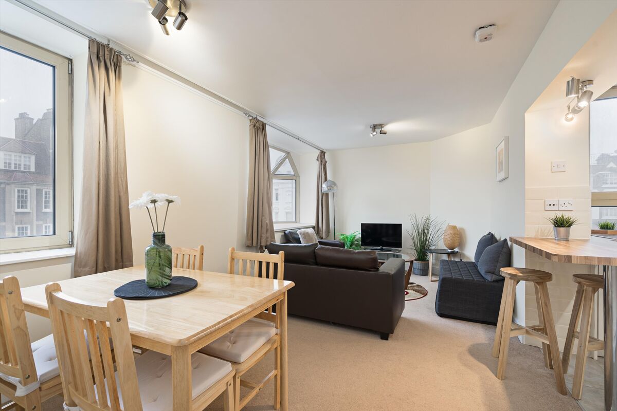 flat to rent in King's Road, Chelsea, London, SW3 CHQ012068848