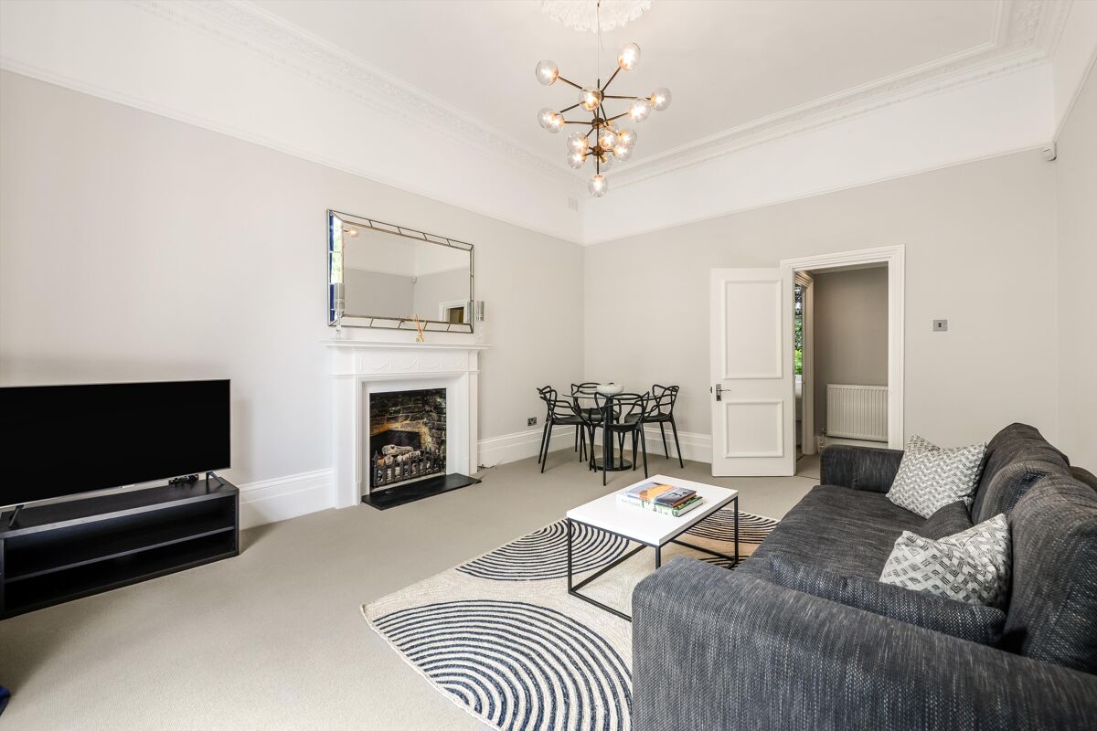 flat to rent in Cathcart Road, Chelsea, London, SW10 CHQ012124016