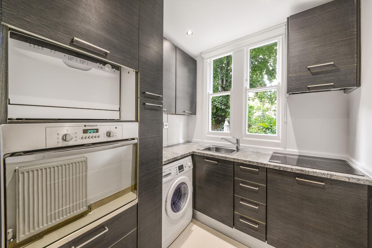 flat to rent in Cathcart Road, Chelsea, London, SW10 CHQ012124016 Knight Frank