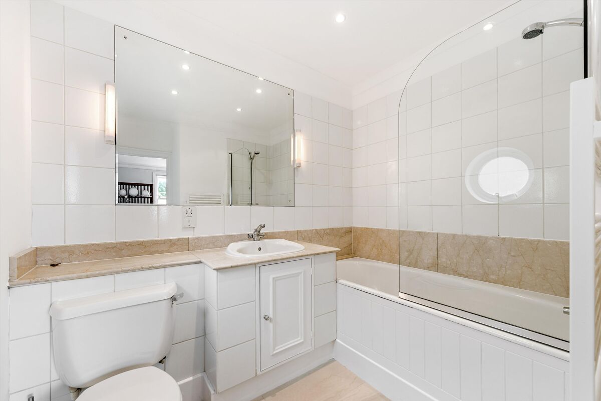 flat to rent in Fleming House, Danvers Street, Chelsea, London, SW3