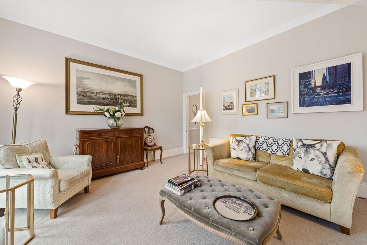 flat to rent in Beaufort Mansions, Chelsea, SW3 CHQ012187730 Knight