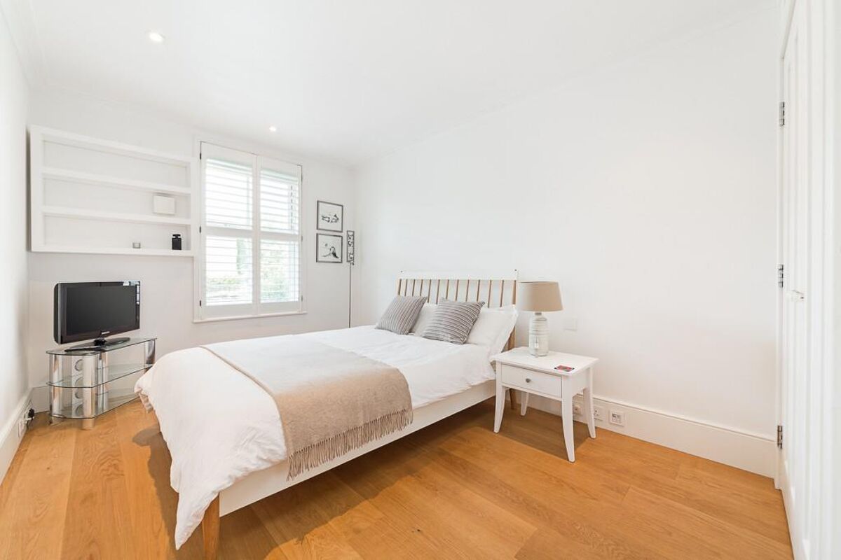 flat to rent in Kings Chelsea, London, SW10 CHQ012273805 Knight Frank