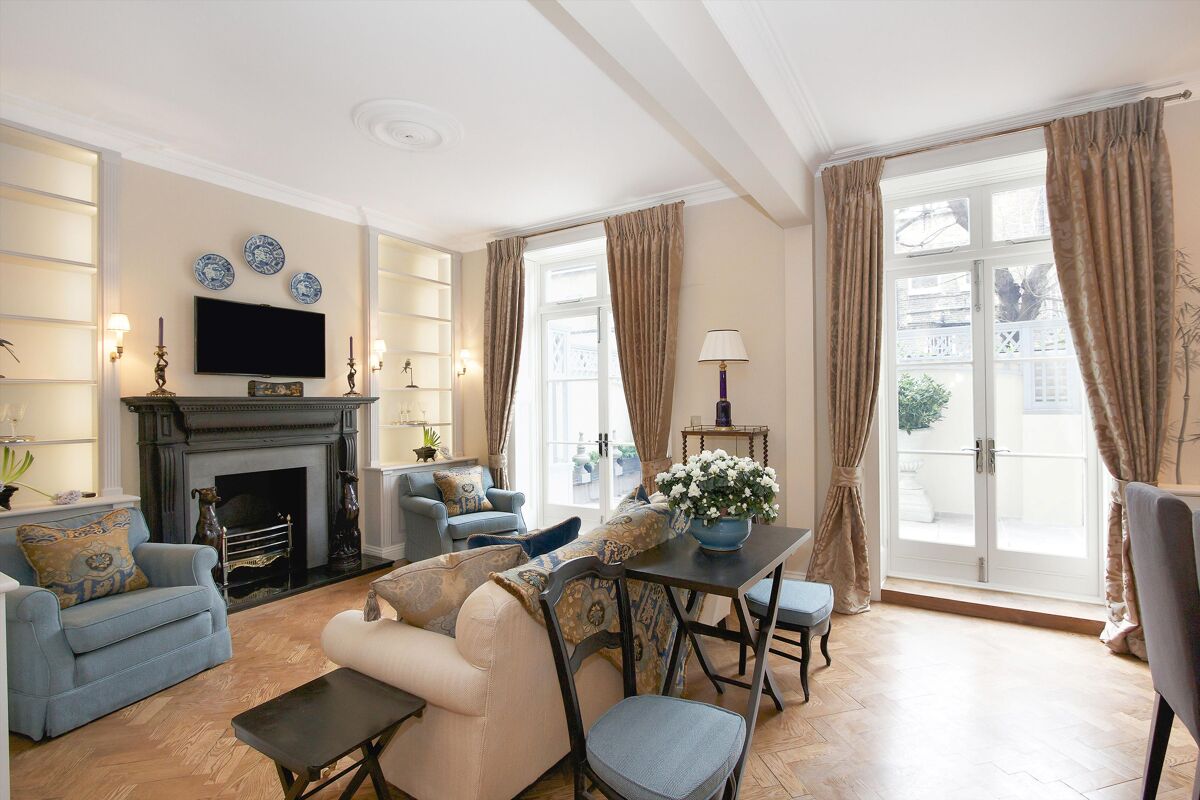 flat to rent in Drayton Gardens, Chelsea, London, SW10 CHQ012287391