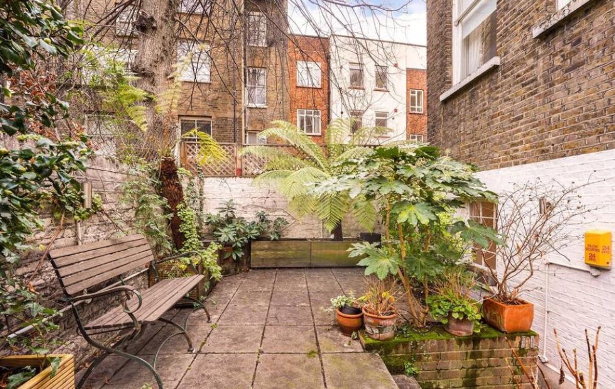 flat to rent in Redcliffe Square, London, SW10 CHQ012410518 Knight Frank