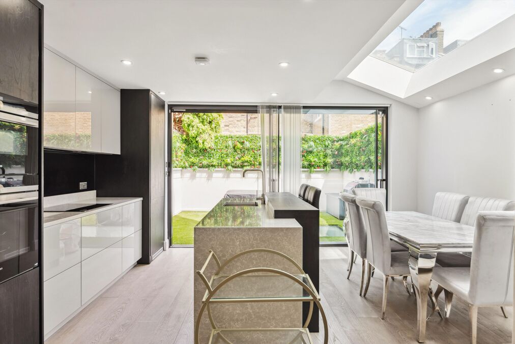 Image of Uverdale Road, London, SW10