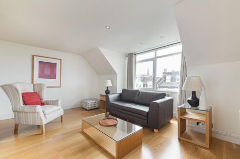 Picture of 1 bedroom flat for rent.