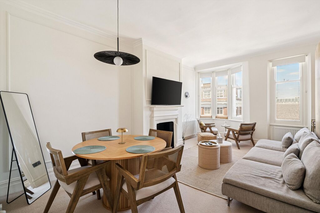 Image of Argyll Mansions, Kings Road, London SW3