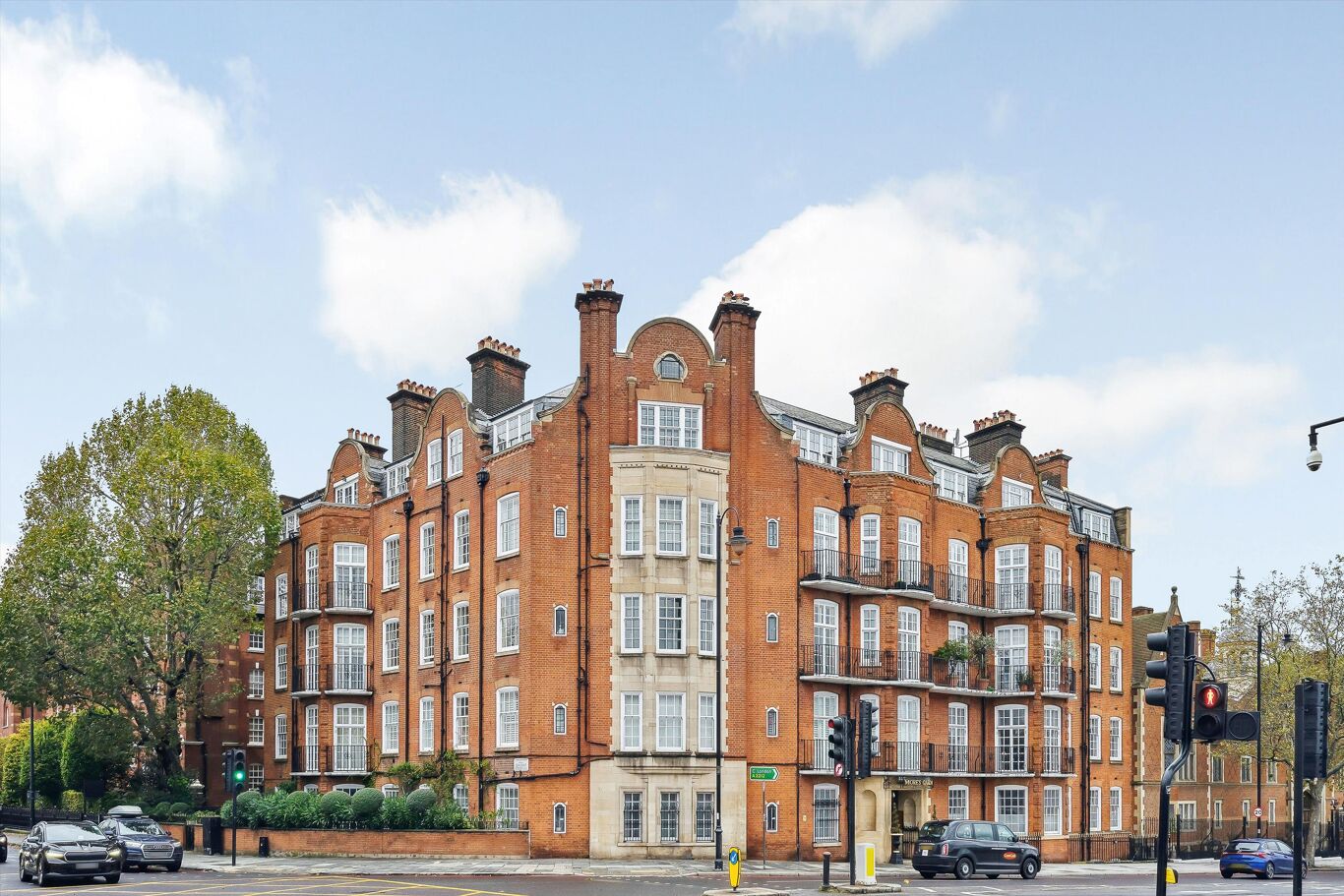 Image of Mores Garden, Cheyne Walk, London SW3