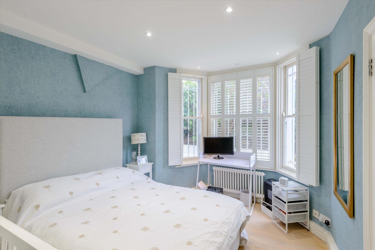 flat to rent in Lamont Road, Chelsea, London, SW10 CHQ307481 Knight