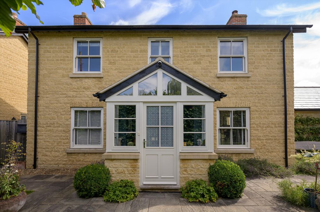 Image of High Road, Ashton Keynes, Swindon, Wiltshire, SN6