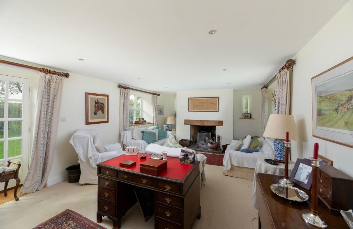 Idyllic Country Retreat Steeped in Charm 6