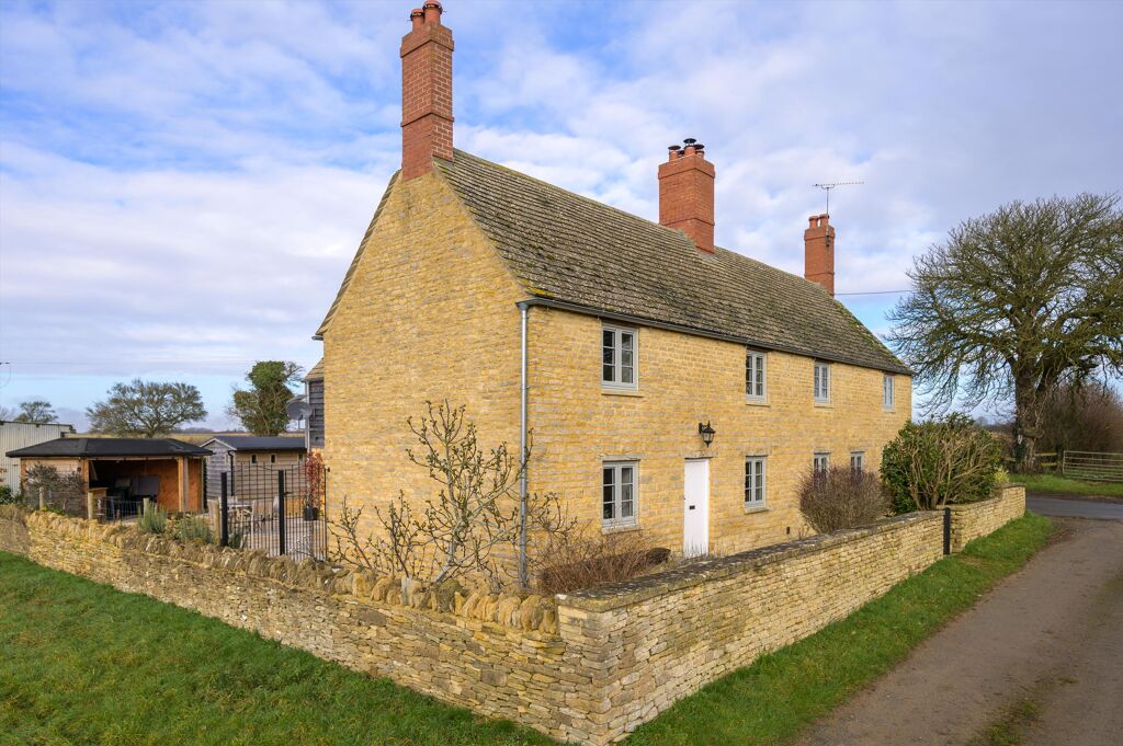 Image of Lechlade, Gloucestershire GL7