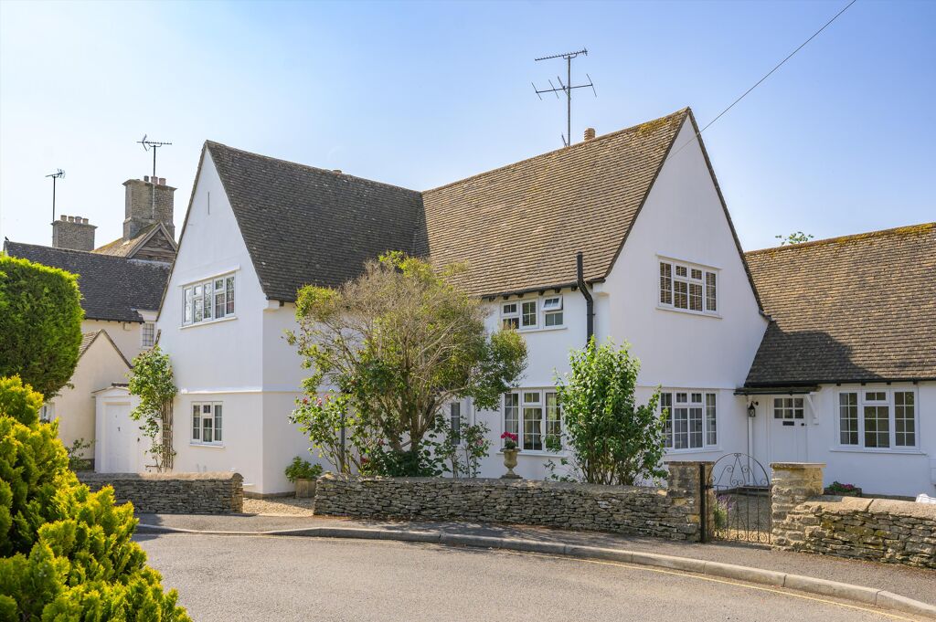 Image of The Mead, Cirencester, Gloucestershire GL7