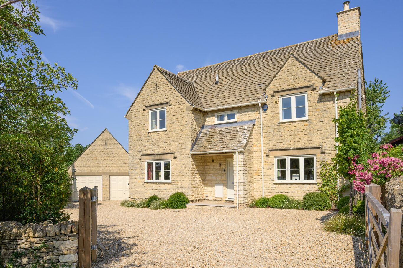 Image of Calcot, Coln St.Dennis, Cheltenham, Gloucestershire GL54