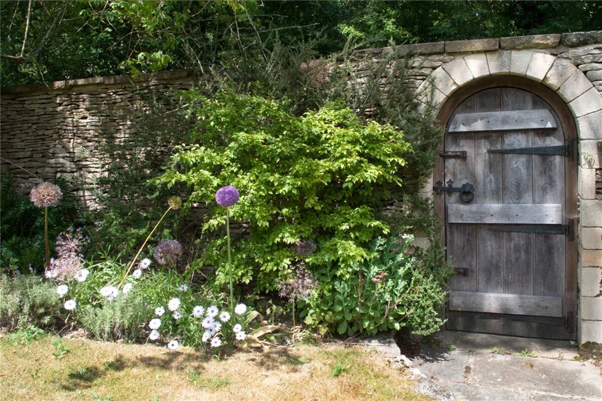 house for sale in Frampton Mansell, Stroud, GL6 CIR060358 Knight Frank