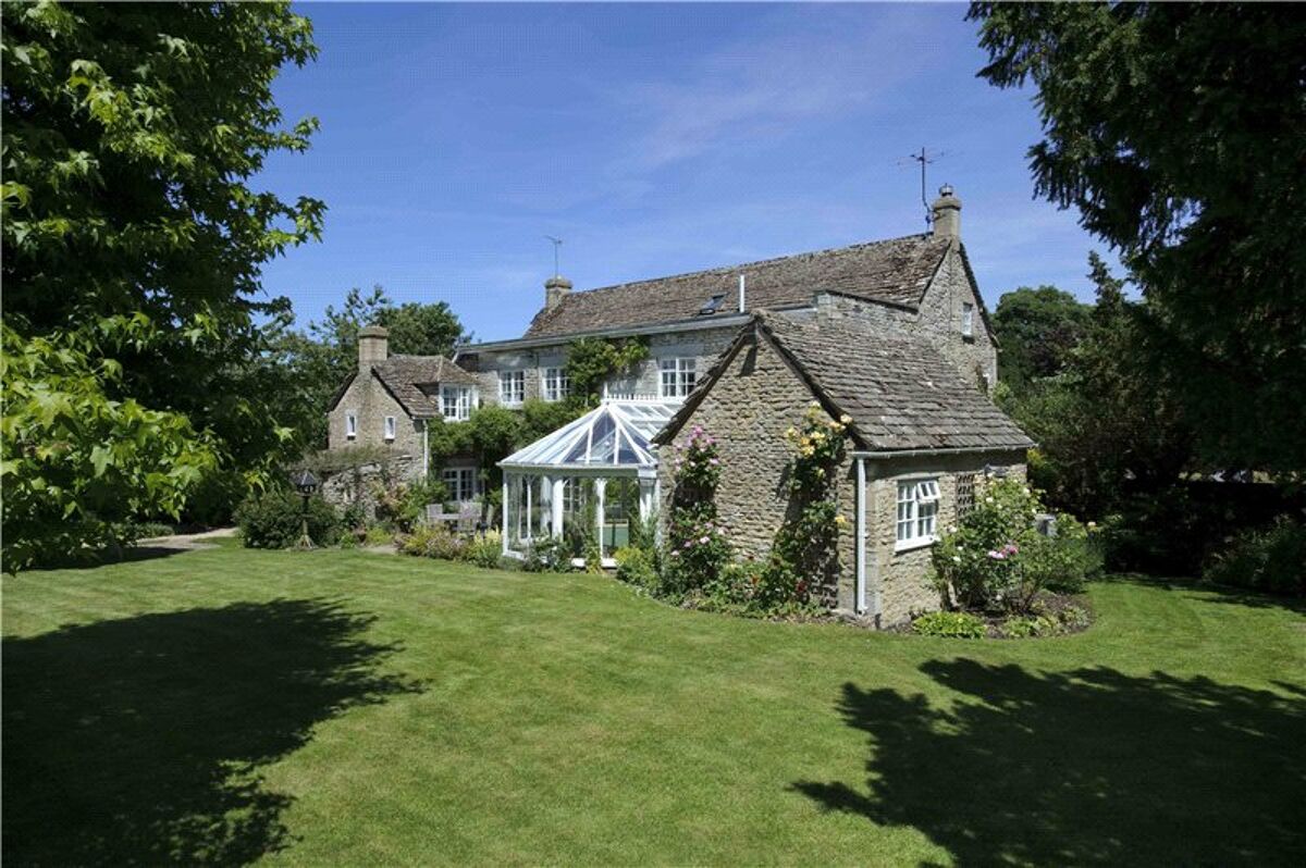 house for sale in Cherington, Tetbury, Gloucestershire, GL8 CIR090381