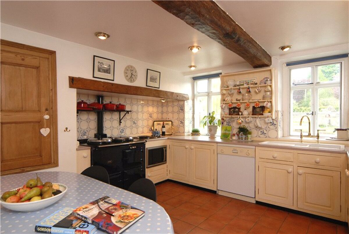 house for sale in Cherington, Tetbury, Gloucestershire, GL8 CIR090381