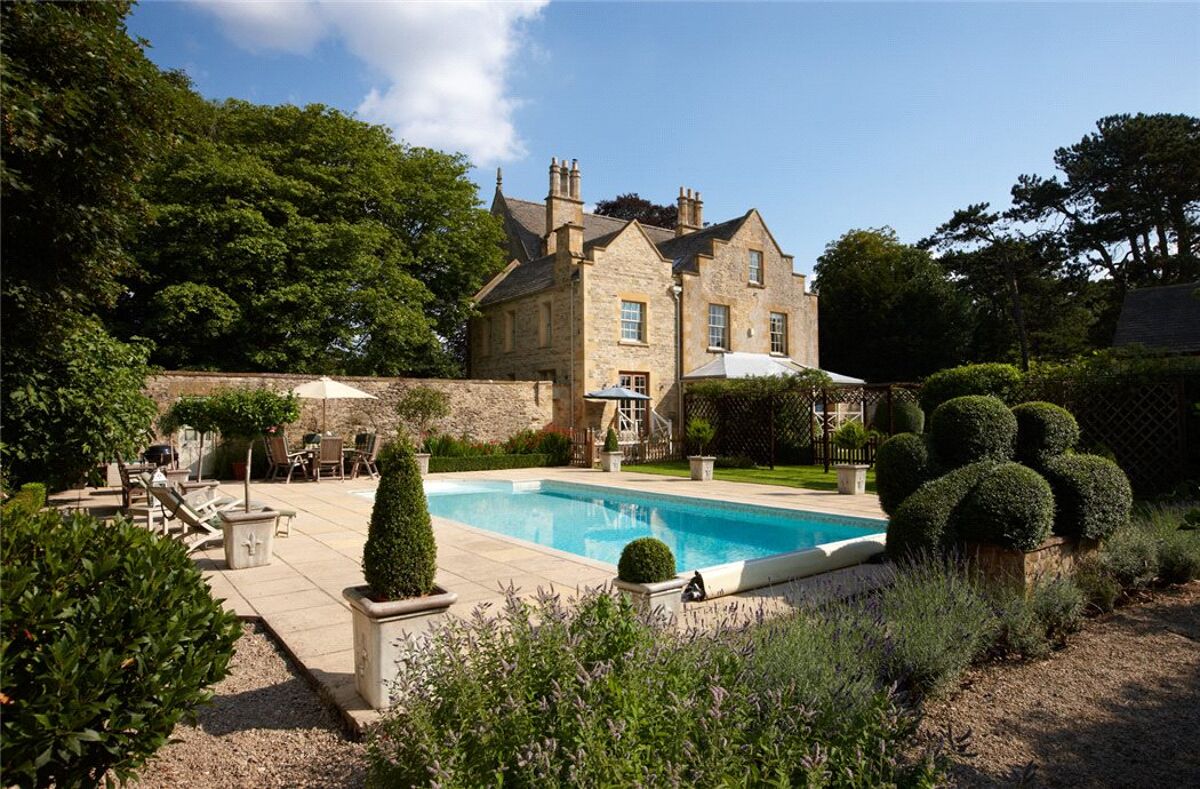 house for sale in Fosseway, StowOnTheWold, Cheltenham, Gloucestershire, GL54 CIR110027