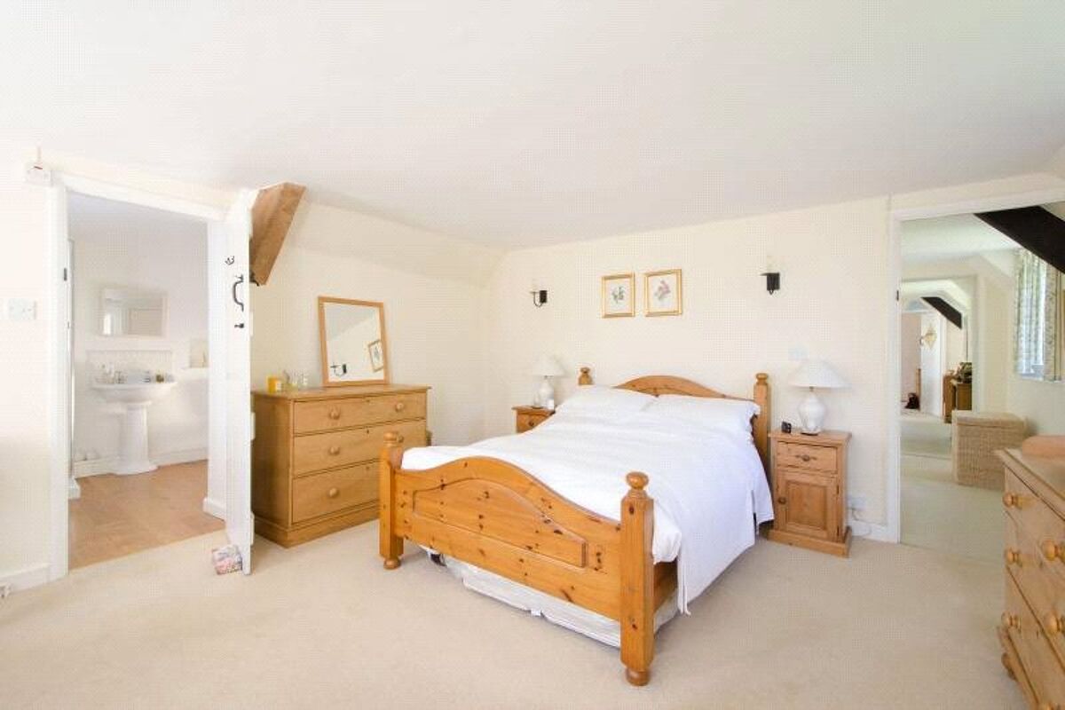 house for sale in Church Lane, South Cerney, Cirencester, Gloucestershire, GL7 CIR130166