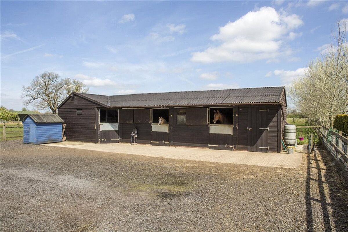 house for sale in Avils Lane, Lower Stanton St. Quintin, Chippenham