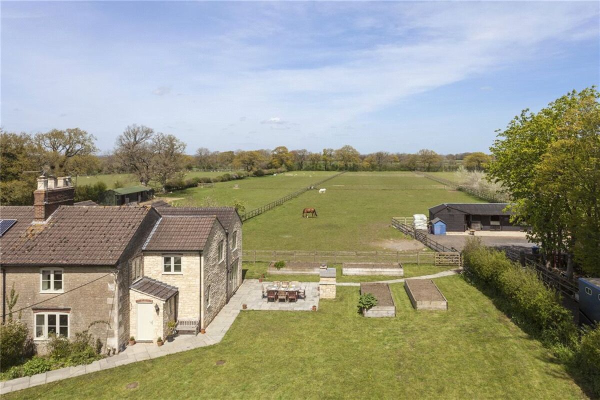 house for sale in Avils Lane, Lower Stanton St. Quintin, Chippenham