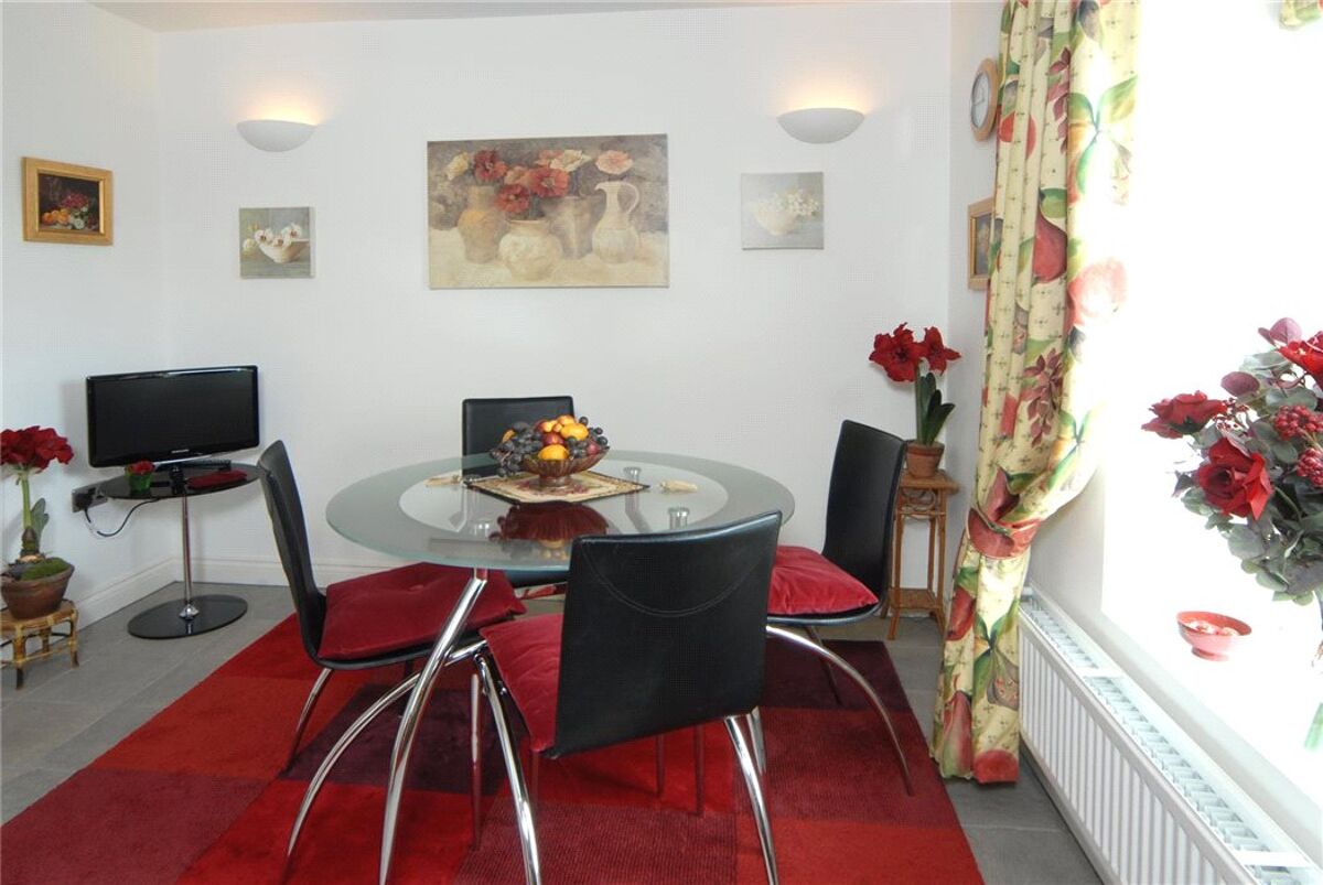 flat for sale in Glebe House, Northleach, Cheltenham, Gloucestershire