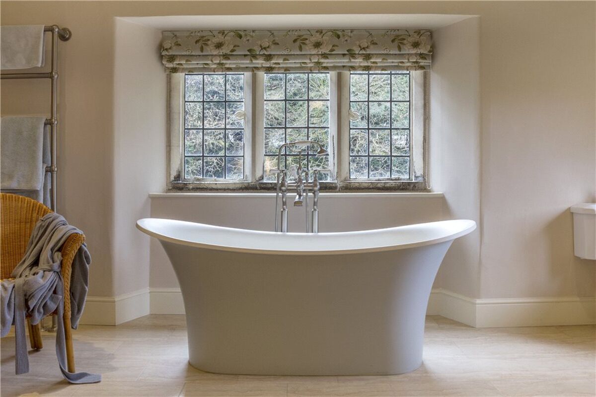 house for sale in Avening, Tetbury, Gloucestershire, GL8 CIR160057