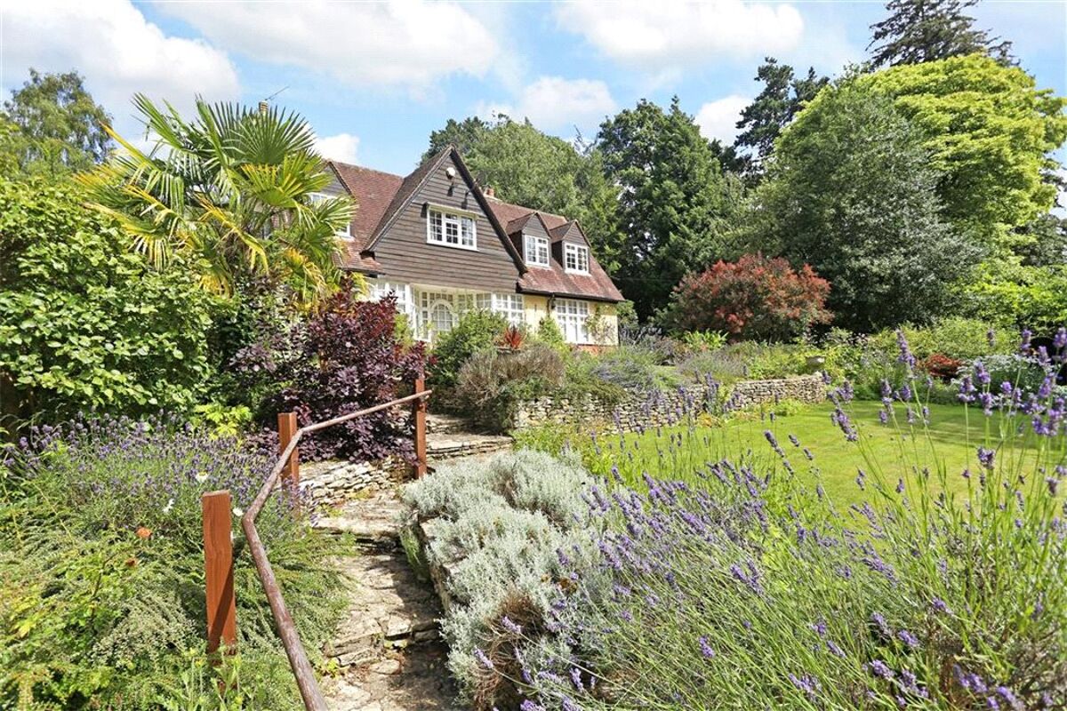 house for sale in Pinfarthings, Amberley, Stroud, Gloucestershire, GL5