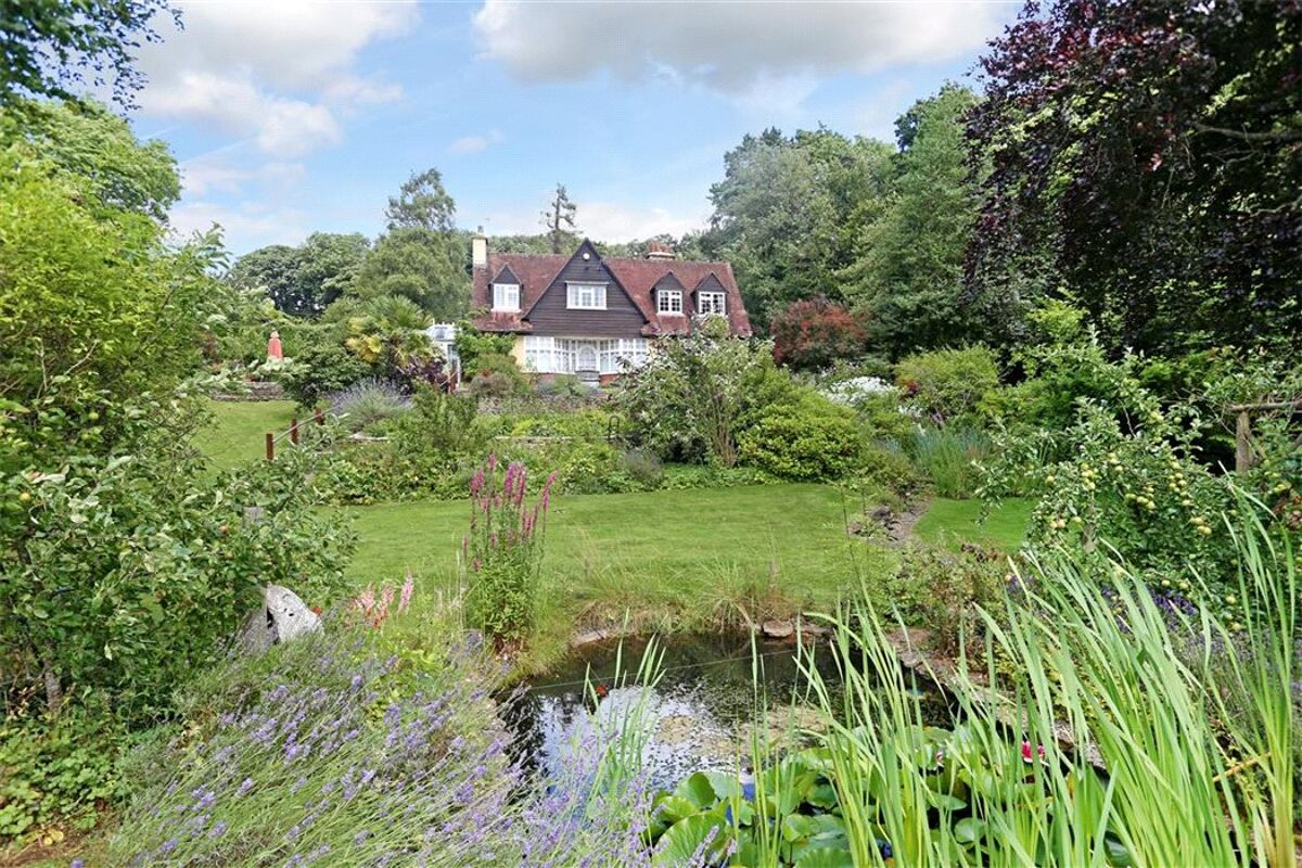 house for sale in Pinfarthings, Amberley, Stroud, Gloucestershire, GL5