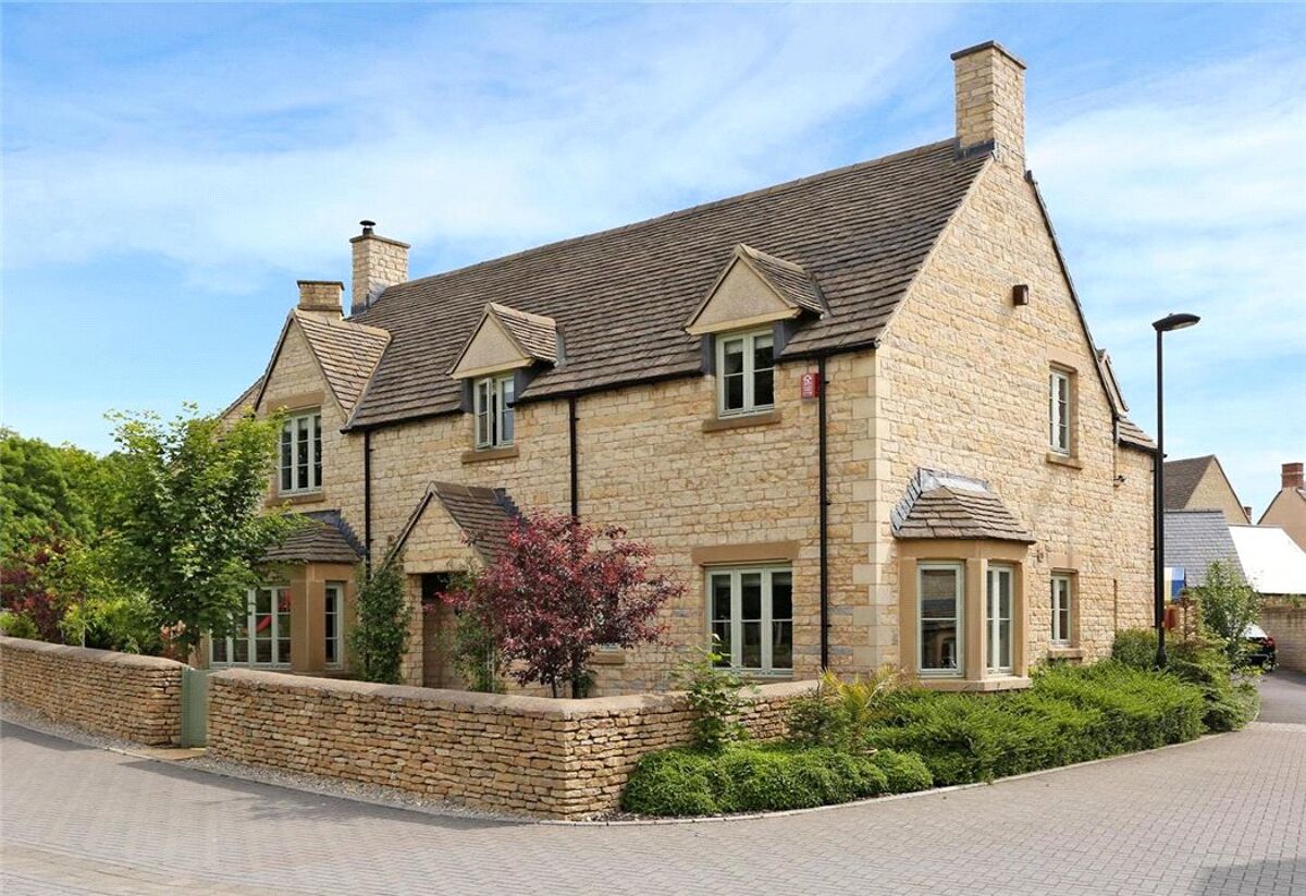 house for sale in Savory Way, Cirencester, Gloucestershire, GL7