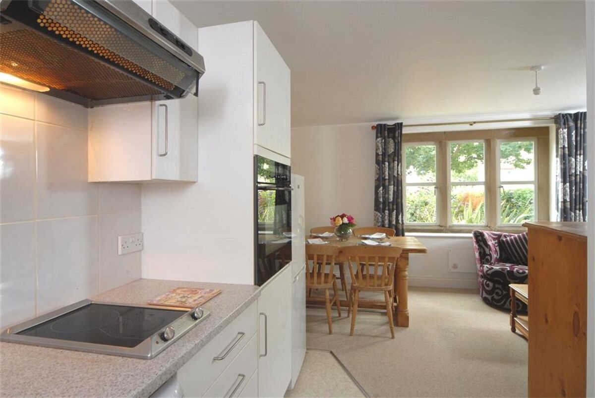 house for sale in Fayre Gardens, Fairford, Gloucestershire, GL7 CIR160215 Knight Frank