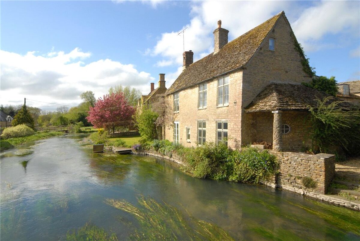 house for sale in Milton Street, Fairford, GL7 CIR160312 Knight Frank