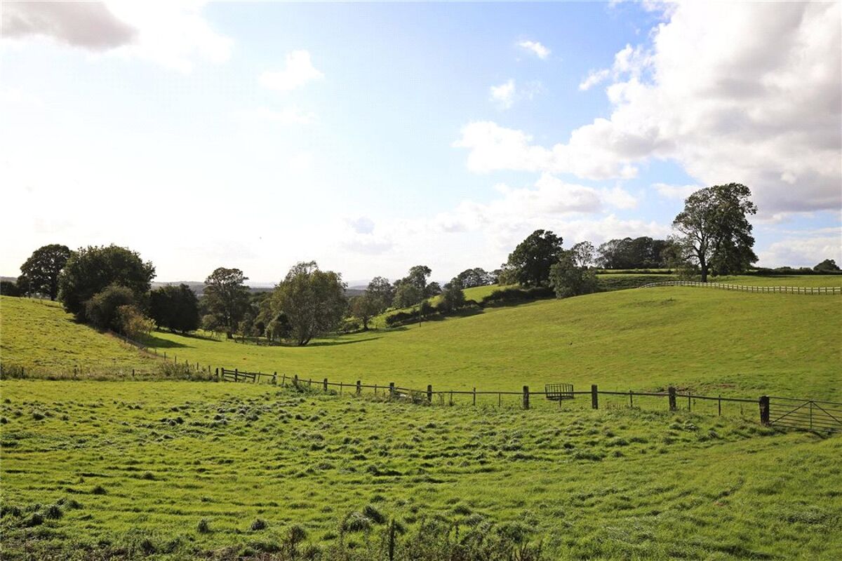 development for sale in Millmans Farm, Southend, WottonUnderEdge