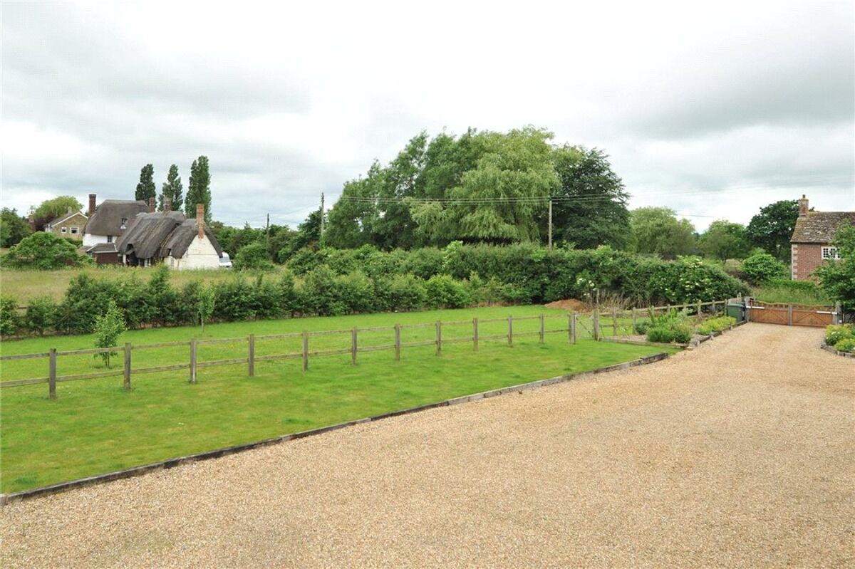 house for sale in Dauntsey, Chippenham, Wiltshire, SN15 CIR170077