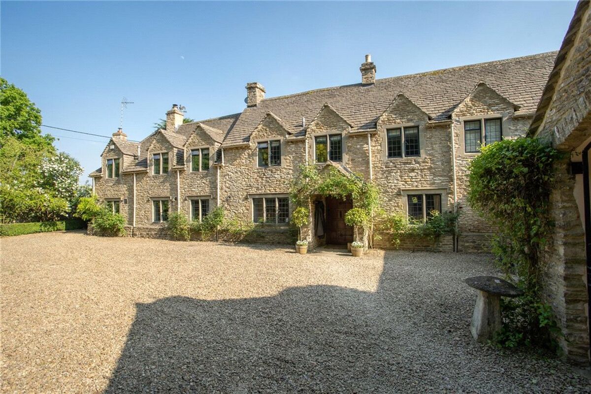 house for sale in Charlton Road, Tetbury, Gloucestershire, GL8