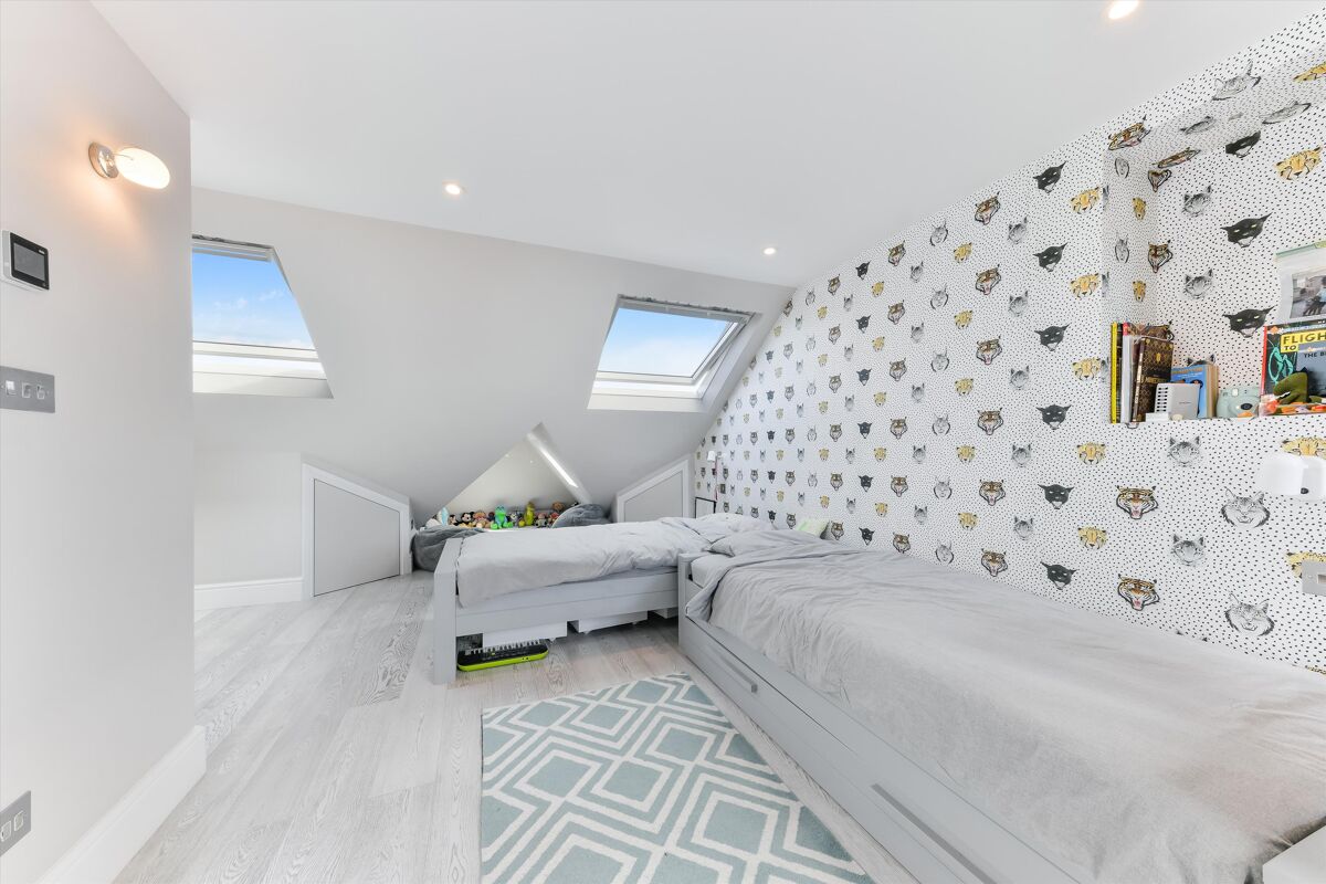 house to rent in Gosberton Road, London, SW12. CLQ012087140 Knight