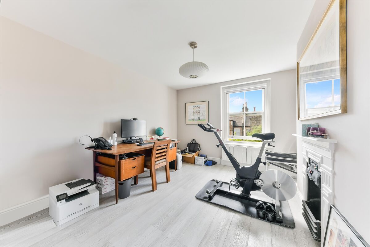 house to rent in Gosberton Road, London, SW12. CLQ012087140 Knight