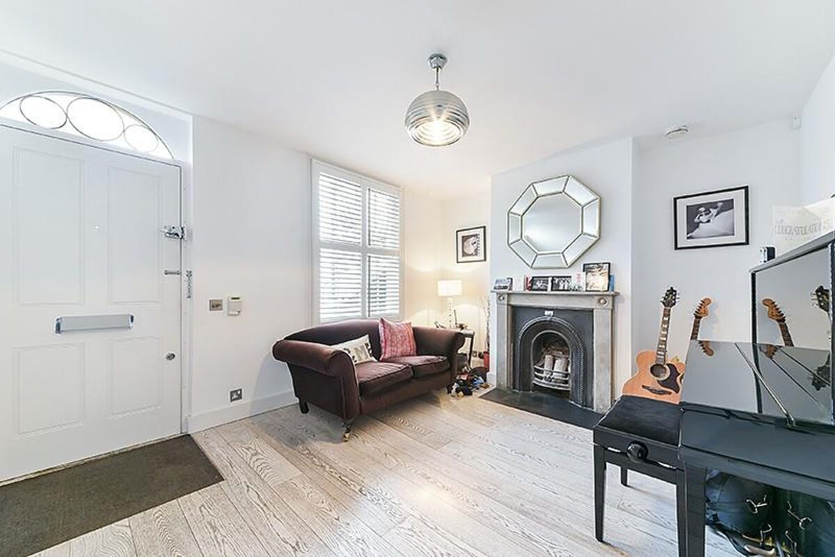 house to rent in Lillieshall Road, Clapham Old Town, London, SW4