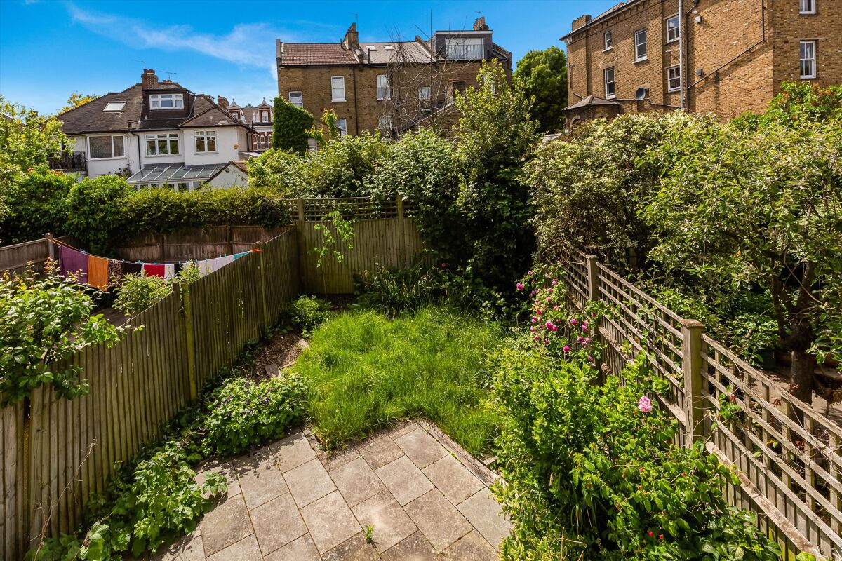 house to rent in St James's Drive, Wandsworth, London, SW17