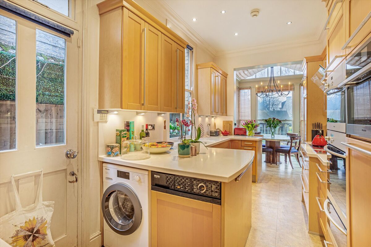 house for sale in De Freville Avenue, Cambridge, Cambridgeshire, CB4