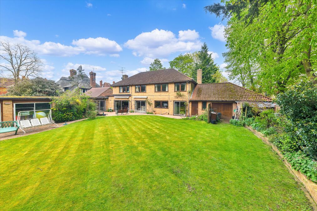 Image of The Avenue, Newmarket, Suffolk, CB8.