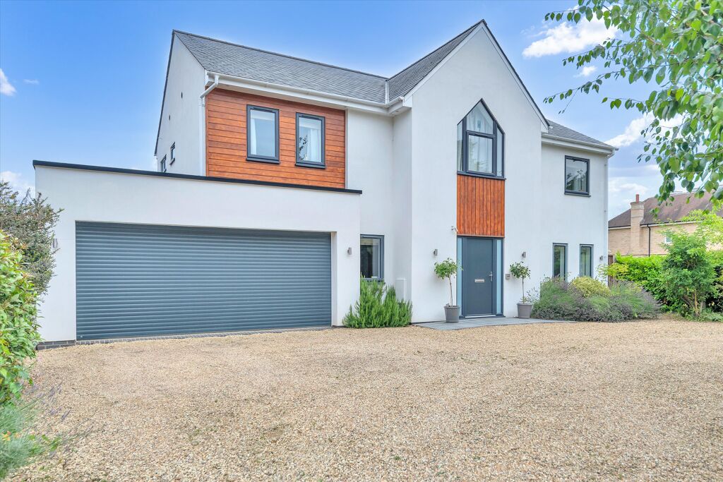 Image of Mingle Lane, Stapleford, Cambridge, Cambridgeshire, CB22