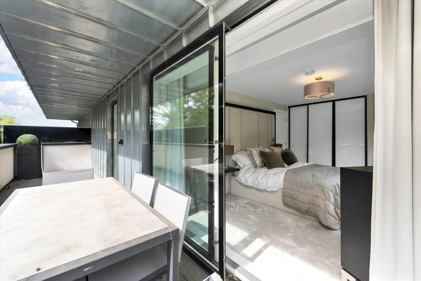 Image of Madingley Road, Cambridge, Cambridgeshire CB3